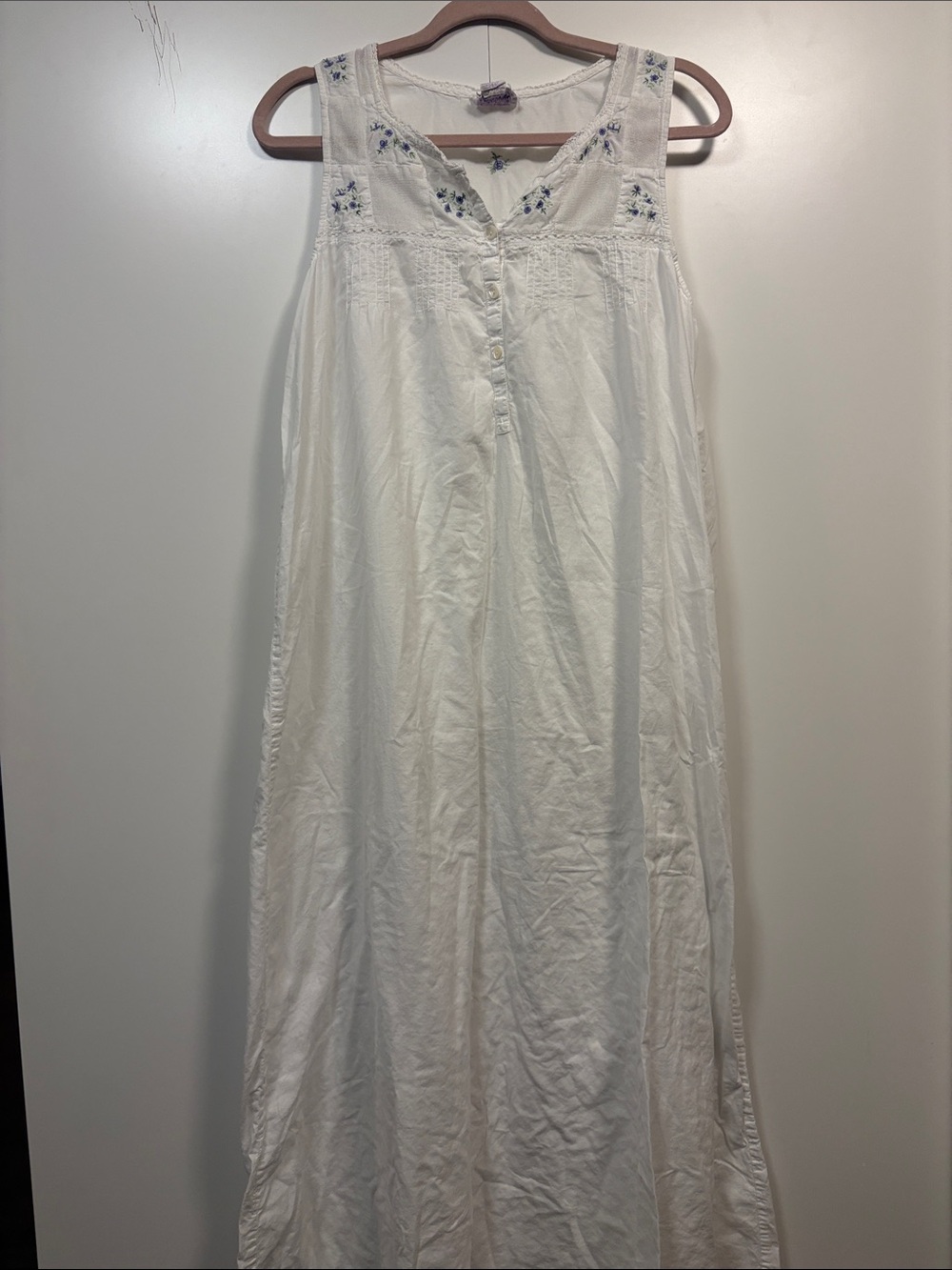Vintage April Cornell Cotton White Nightgown with Lavender Embroidered flowers L
